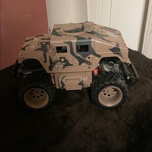 Camouflage Off-Road Toy Truck